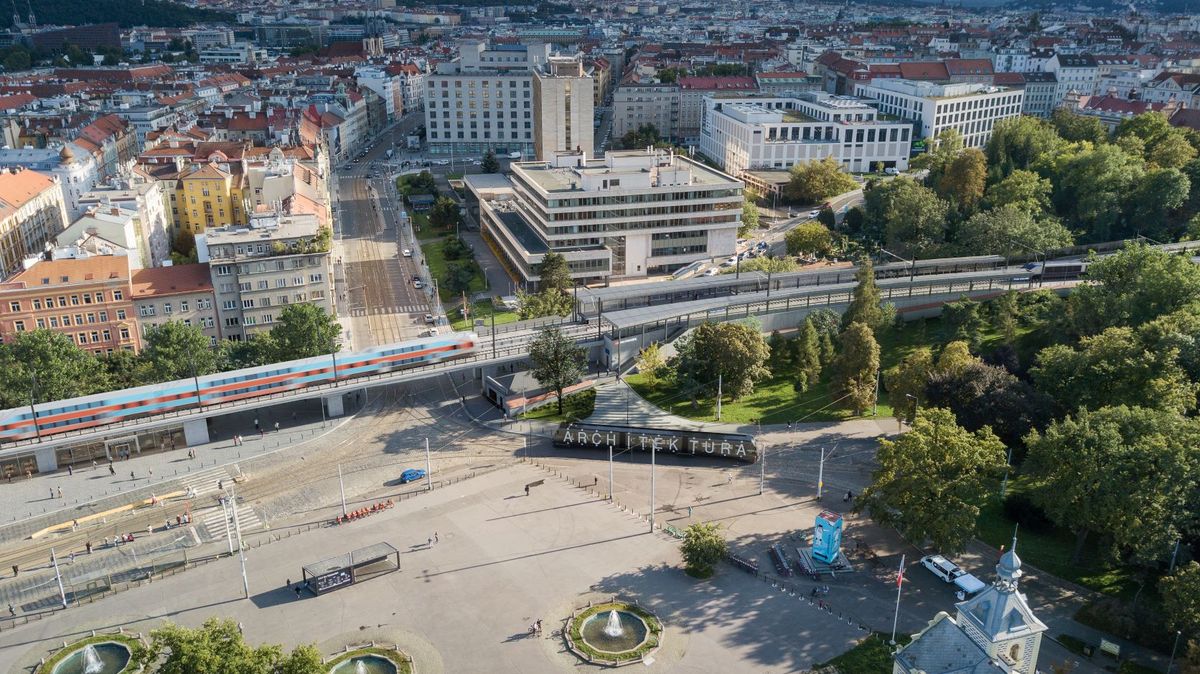 Modernizace železniční trati na letiště v Praze začala. Na Výstavišti vznikne nová zastávka
